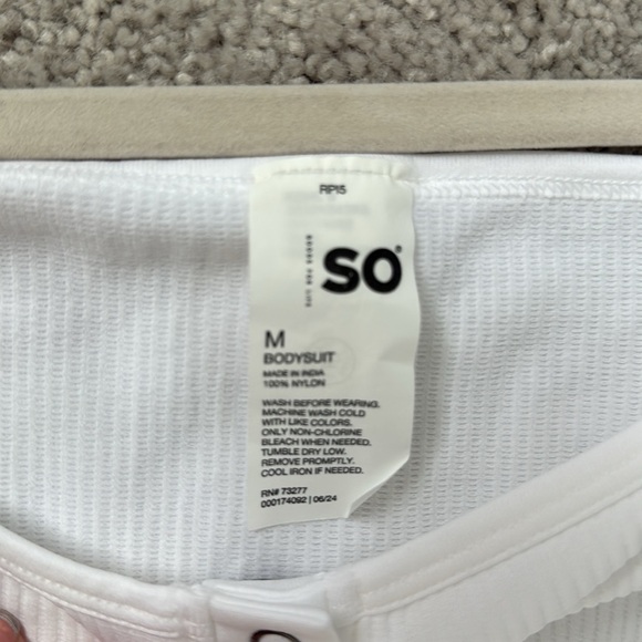 SO White Ribbed Bodysuit Size M - Picture 5 of 6